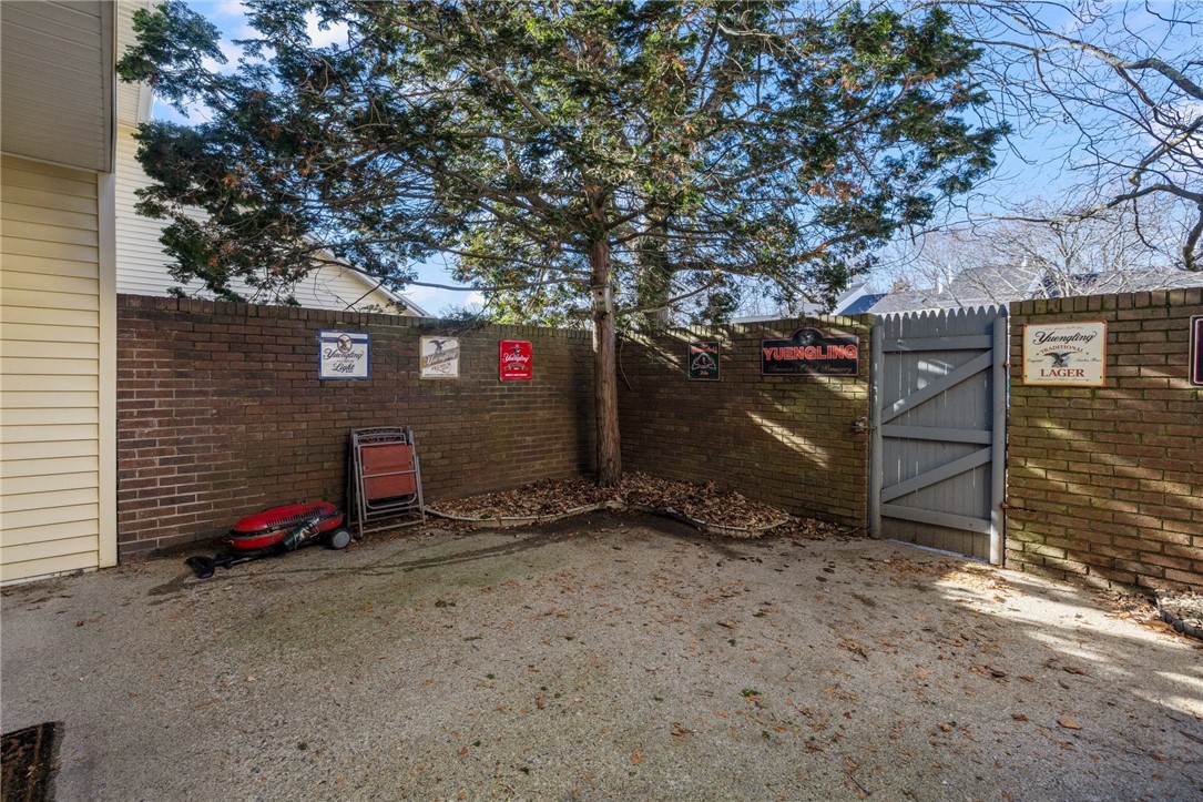 905 Halifax Drive, Unit 905 Warwick, RI 02886 - Photo 9 of 33