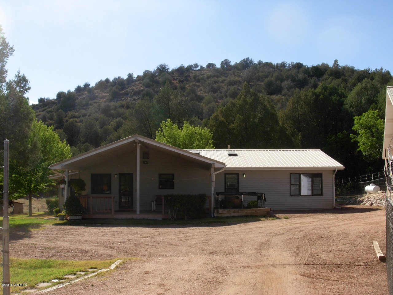 2262 North Flowing Springs Road Payson, AZ 85541 - Photo 4 of 46 Driveway