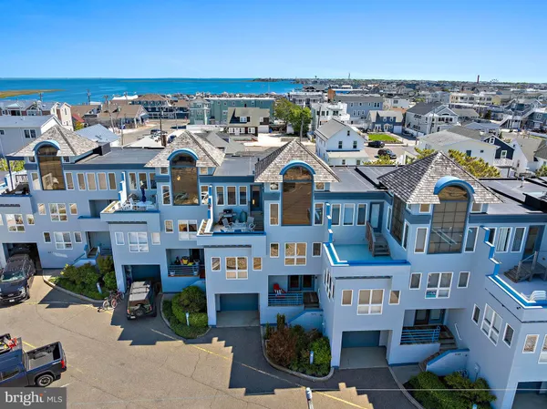 $1,997,000 | 527 Engleside Avenue, Beach Haven, NJ 08008