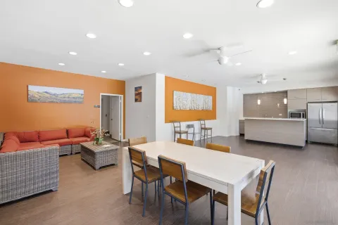 $725,000 | 930 Via Mil Cumbres, Unit 151, Solana Beach, CA 92075