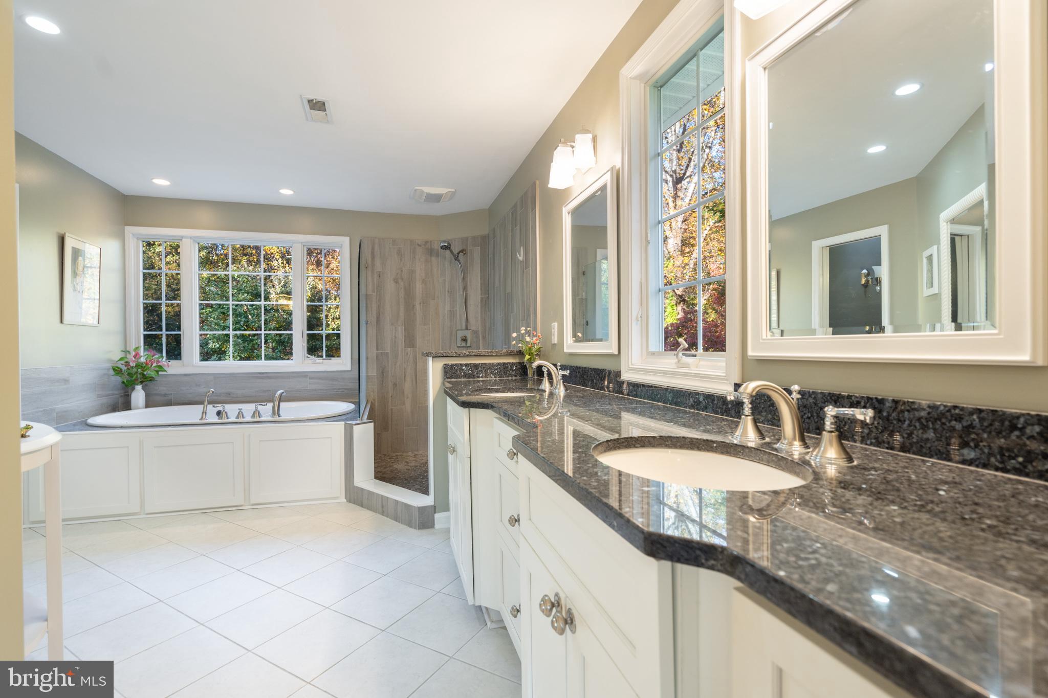 1965 Kings Landing Road Huntingtown, MD 20639 - Photo 32 of 46 Owner's bath.