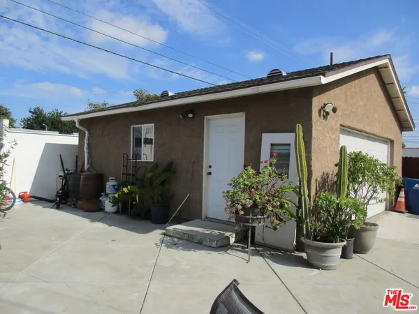 $789,900 | 1829 West 84th Place, Los Angeles, CA 90047