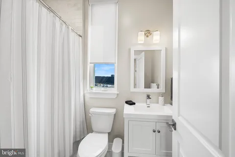 $825,000 | 1102 North 2nd Street, Unit C, Philadelphia, PA 19123