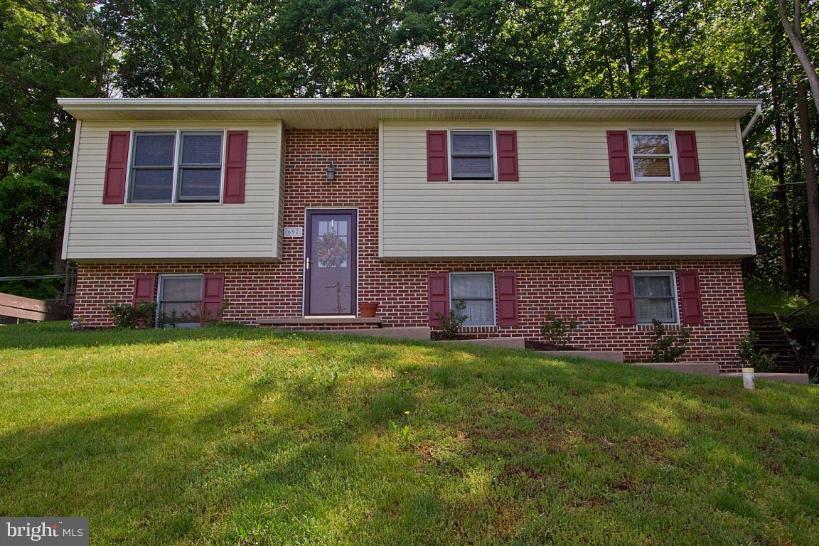 697 White Oak Road Manheim, PA 17545 - Photo 2 of 45