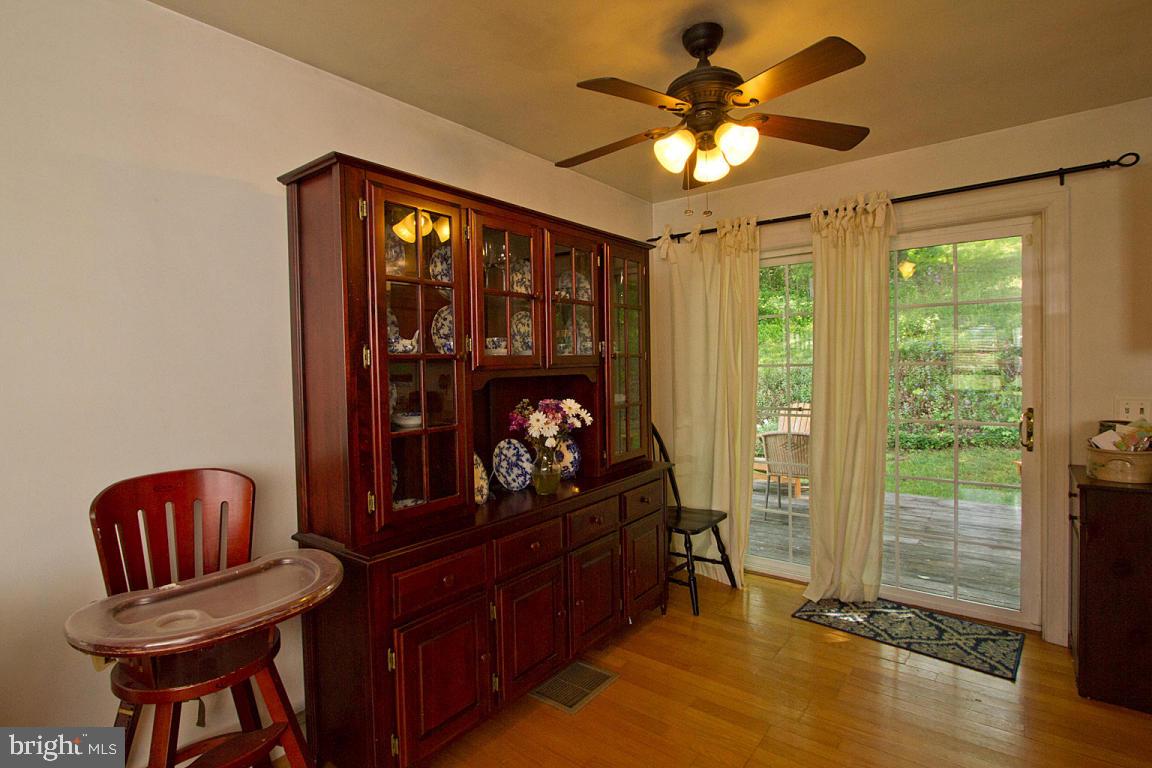 697 White Oak Road Manheim, PA 17545 - Photo 13 of 45