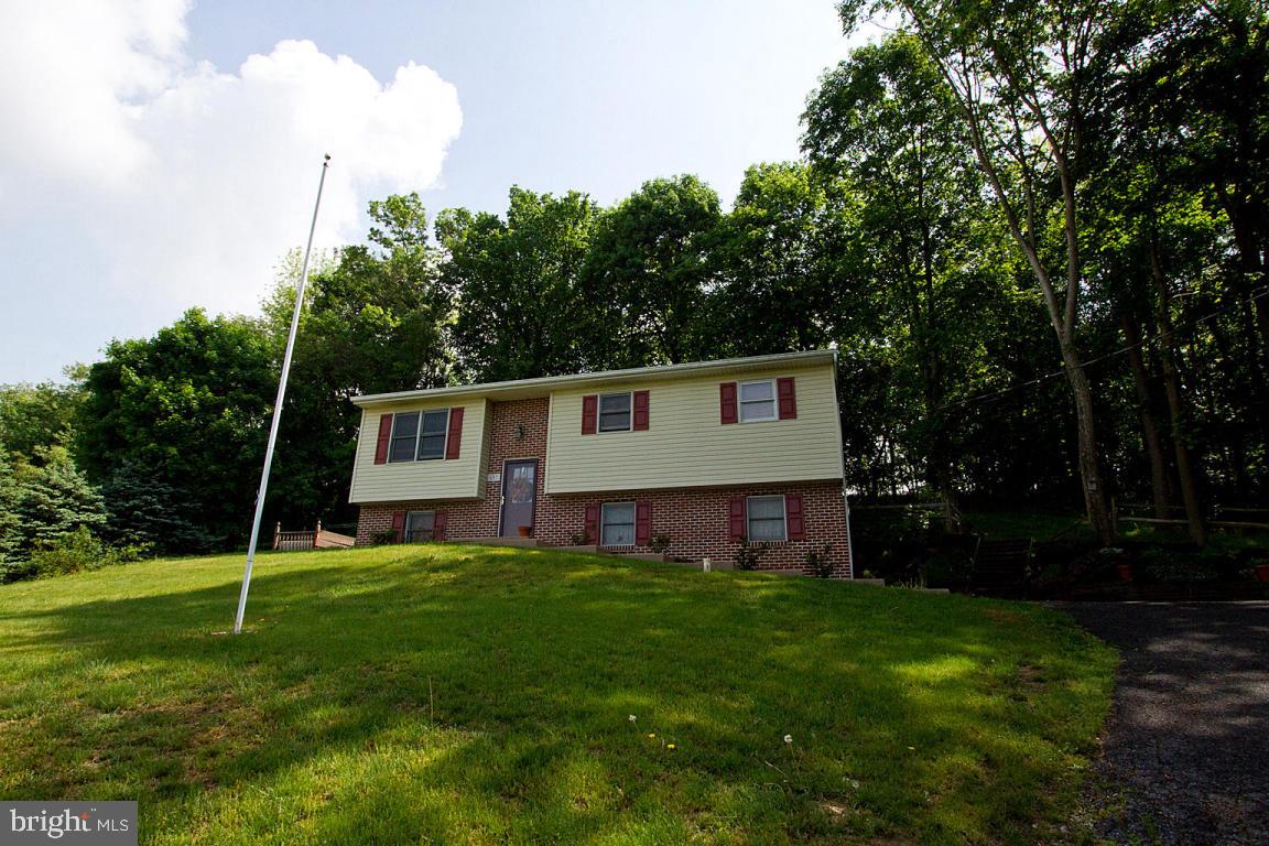697 White Oak Road Manheim, PA 17545 - Photo 3 of 45
