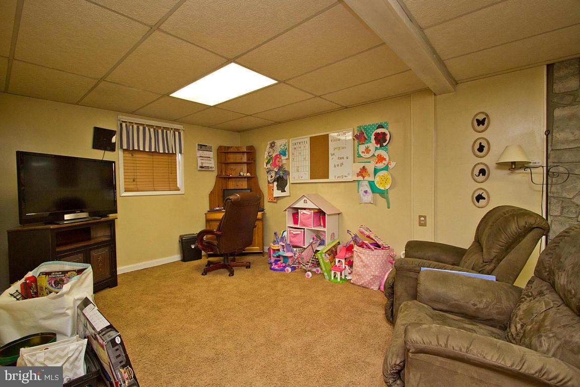 697 White Oak Road Manheim, PA 17545 - Photo 28 of 45