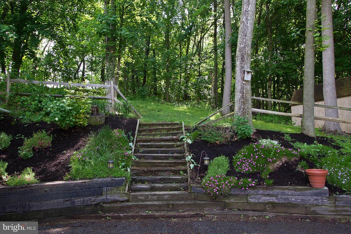 697 White Oak Road Manheim, PA 17545 - Photo 37 of 45