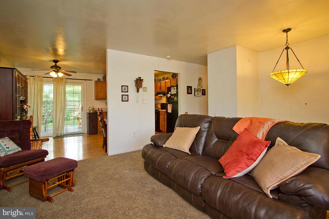 697 White Oak Road Manheim, PA 17545 - Photo 9 of 45