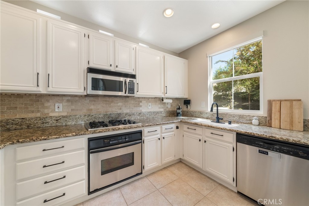 66 Amy Way Ladera Ranch, CA 92694 - Photo 21 of 75 Gallery Image 21