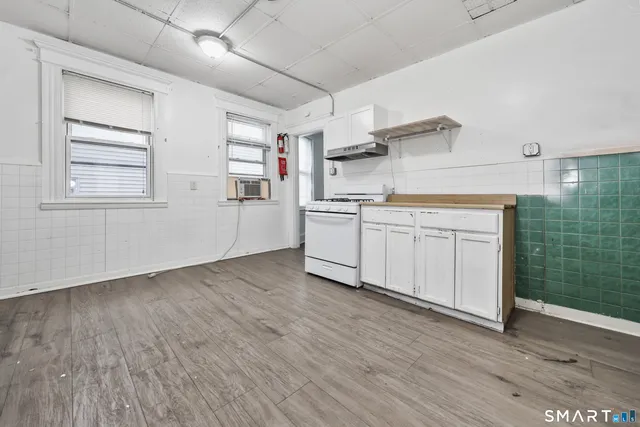 $589,000 | 82 Bunker Hill Avenue, Waterbury, CT 06708