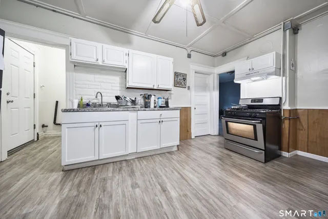 $589,000 | 82 Bunker Hill Avenue, Waterbury, CT 06708