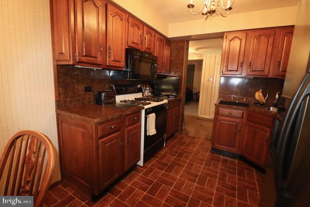 1323 Lenore Road Jenkintown, PA 19046 - Photo 15 of 64