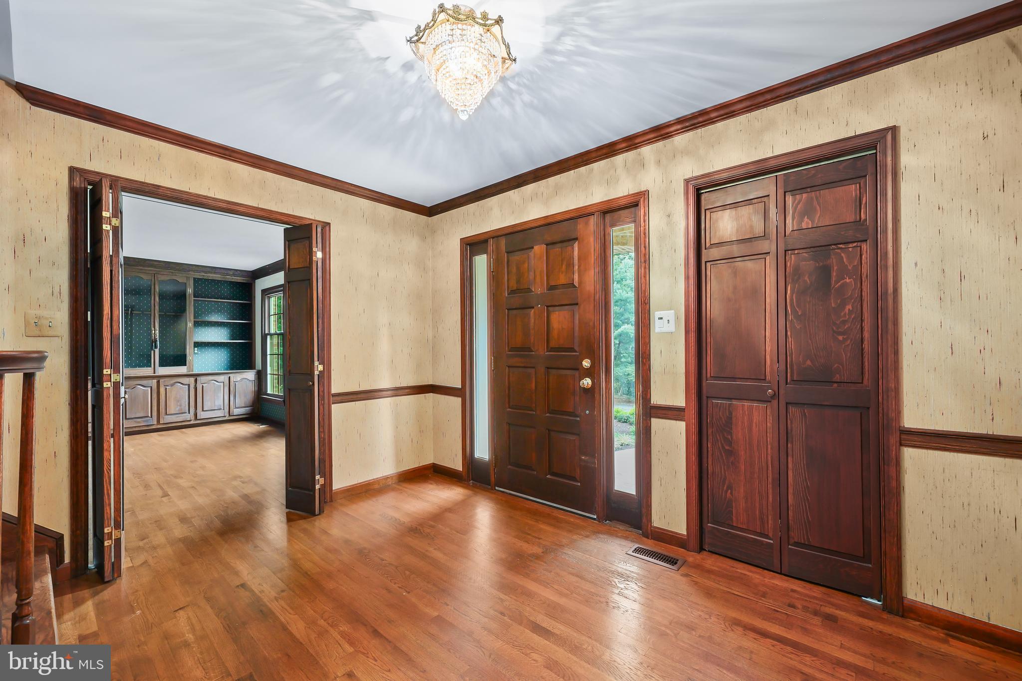 11625 Deer Forest Road Reston, VA 20194 - Photo 4 of 59 Gallery Image 4