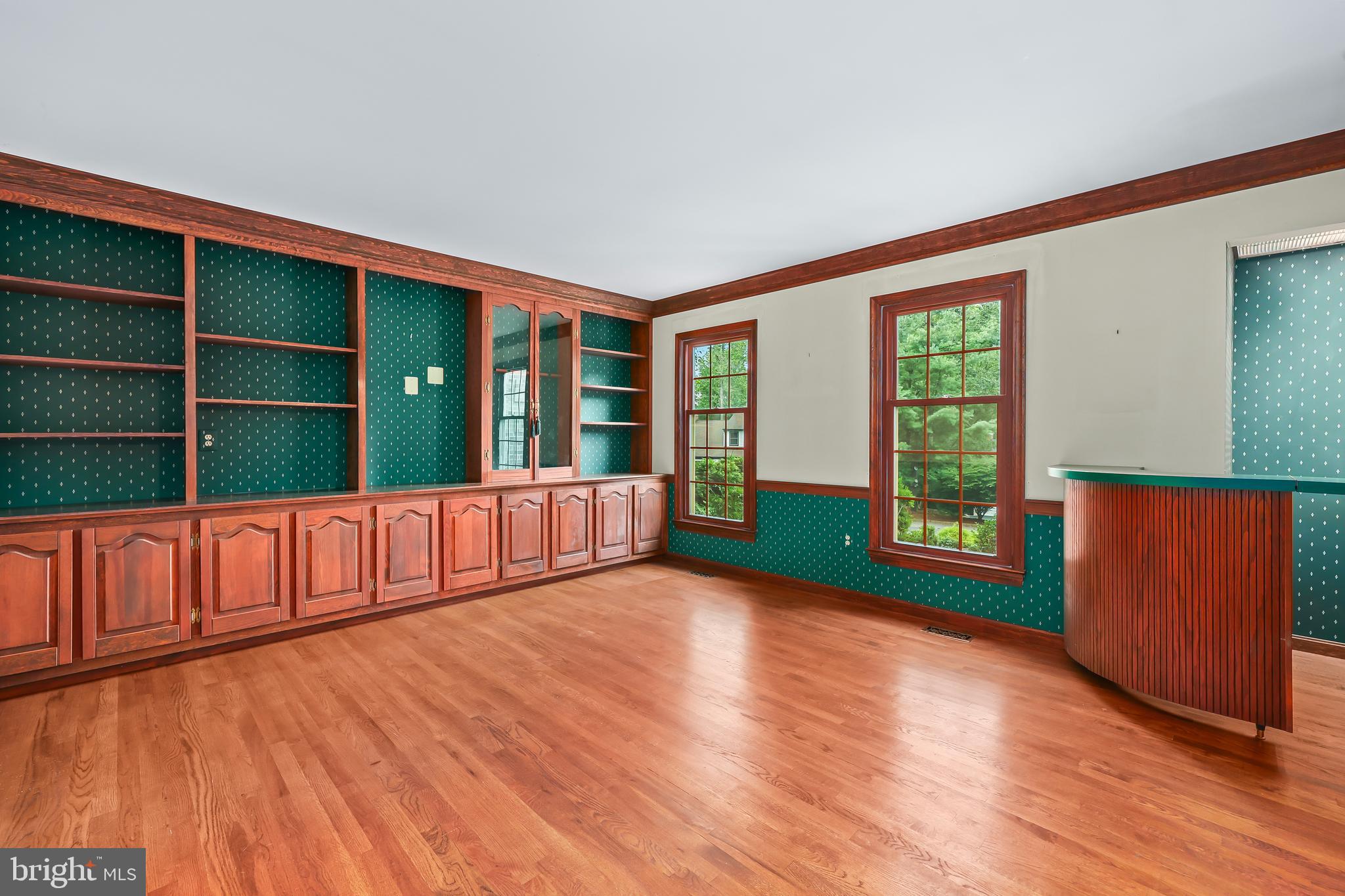 11625 Deer Forest Road Reston, VA 20194 - Photo 6 of 59 Gallery Image 6