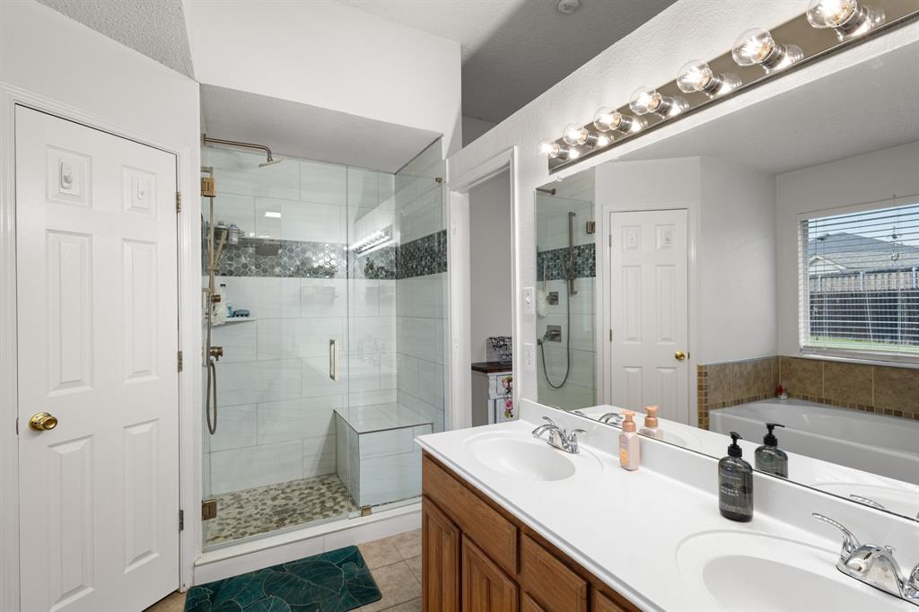 101 St James Court Rhome, TX 76078 - Photo 13 of 19