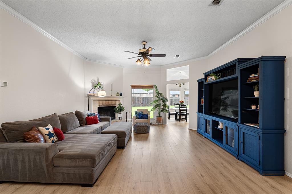 101 St James Court Rhome, TX 76078 - Photo 4 of 19
