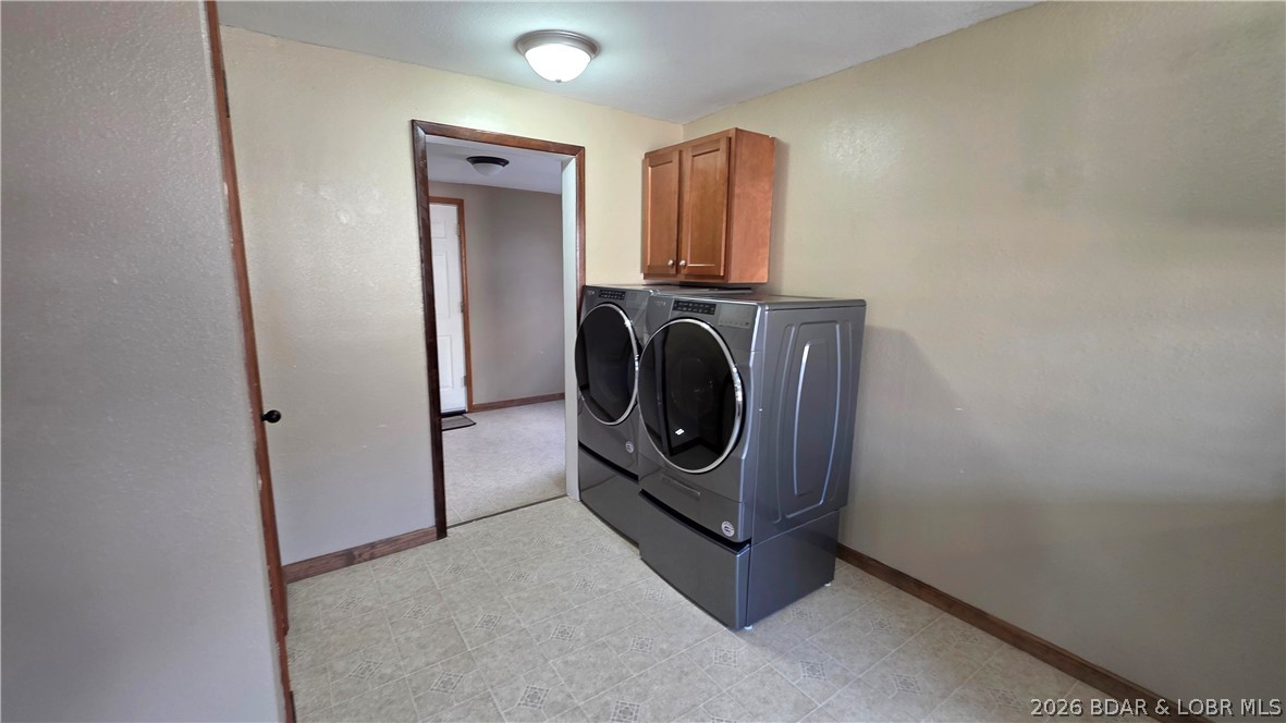 305 South Maple Avenue Versailles, MO 65084 - Photo 14 of 28