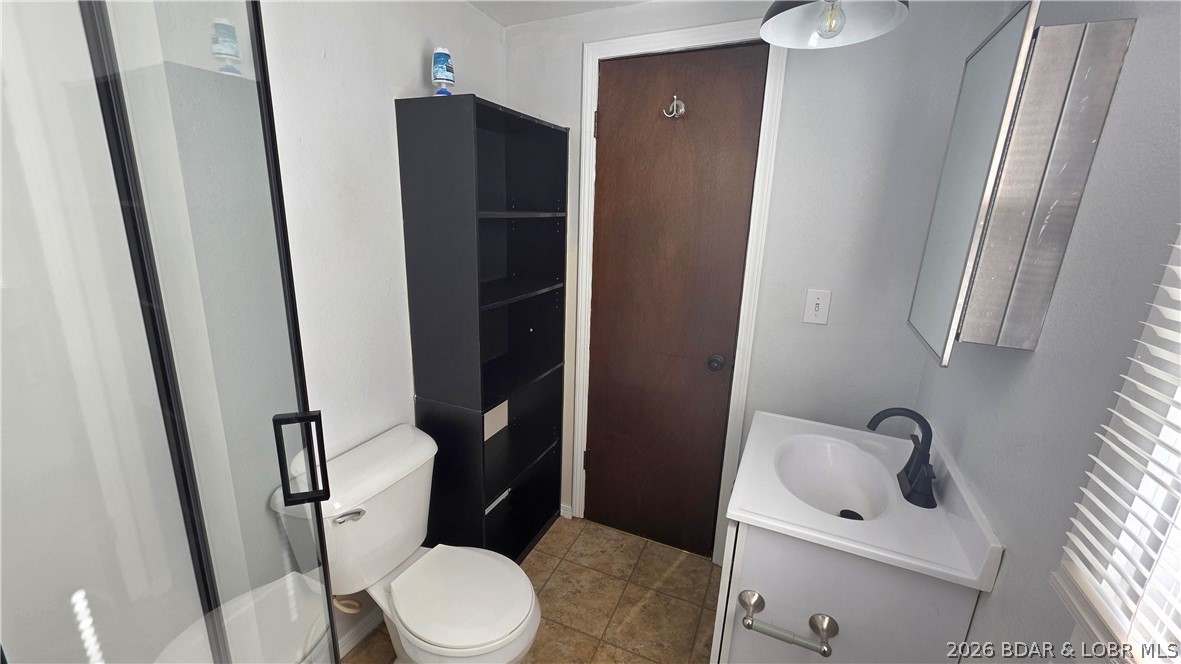 305 South Maple Avenue Versailles, MO 65084 - Photo 15 of 28