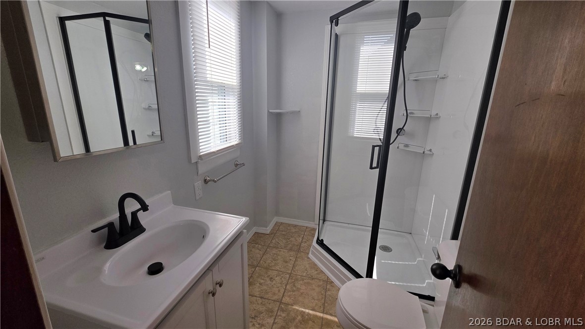 305 South Maple Avenue Versailles, MO 65084 - Photo 18 of 28