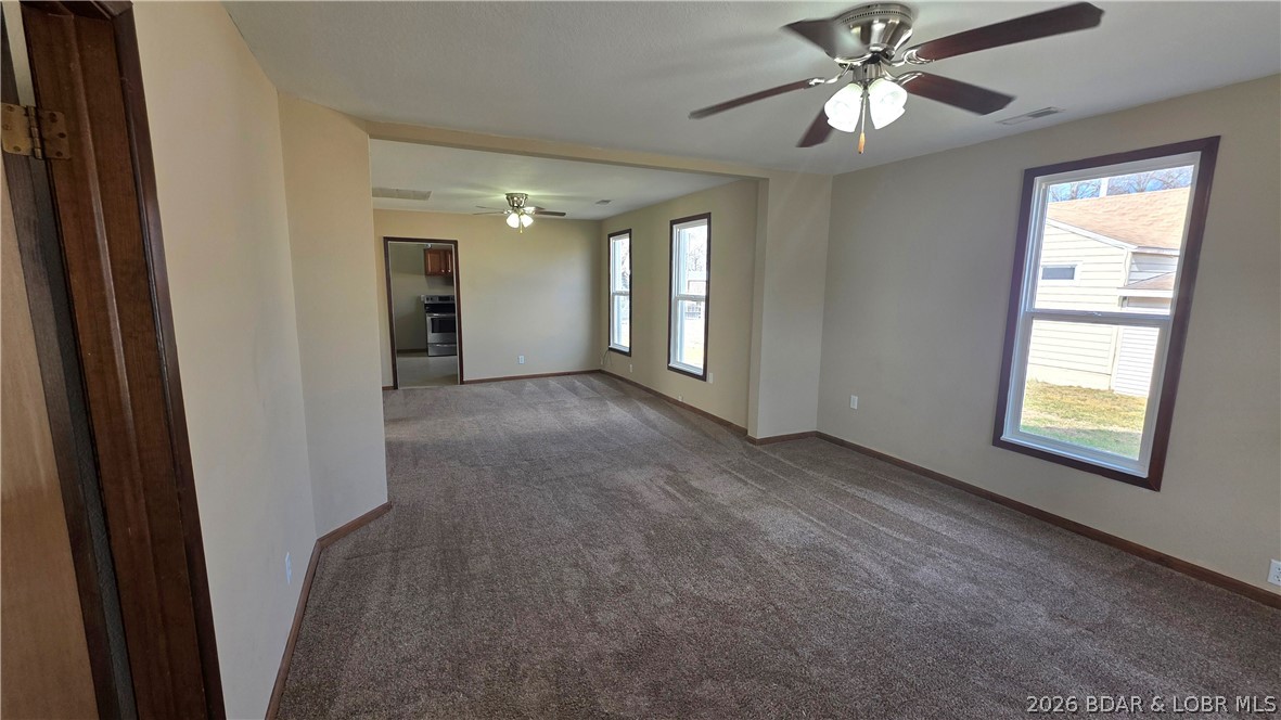 305 South Maple Avenue Versailles, MO 65084 - Photo 6 of 28