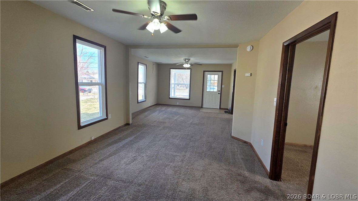 305 South Maple Avenue Versailles, MO 65084 - Photo 7 of 28