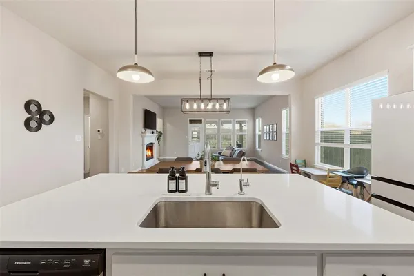 $2,500 | 1557 Sidewinder Trail, Weatherford, TX 76087