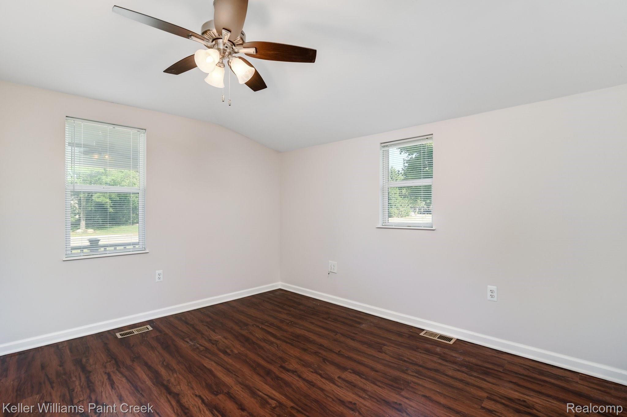 3155 South Adams Road Rochester, MI 48309 - Photo 18 of 20 Master Bedroom