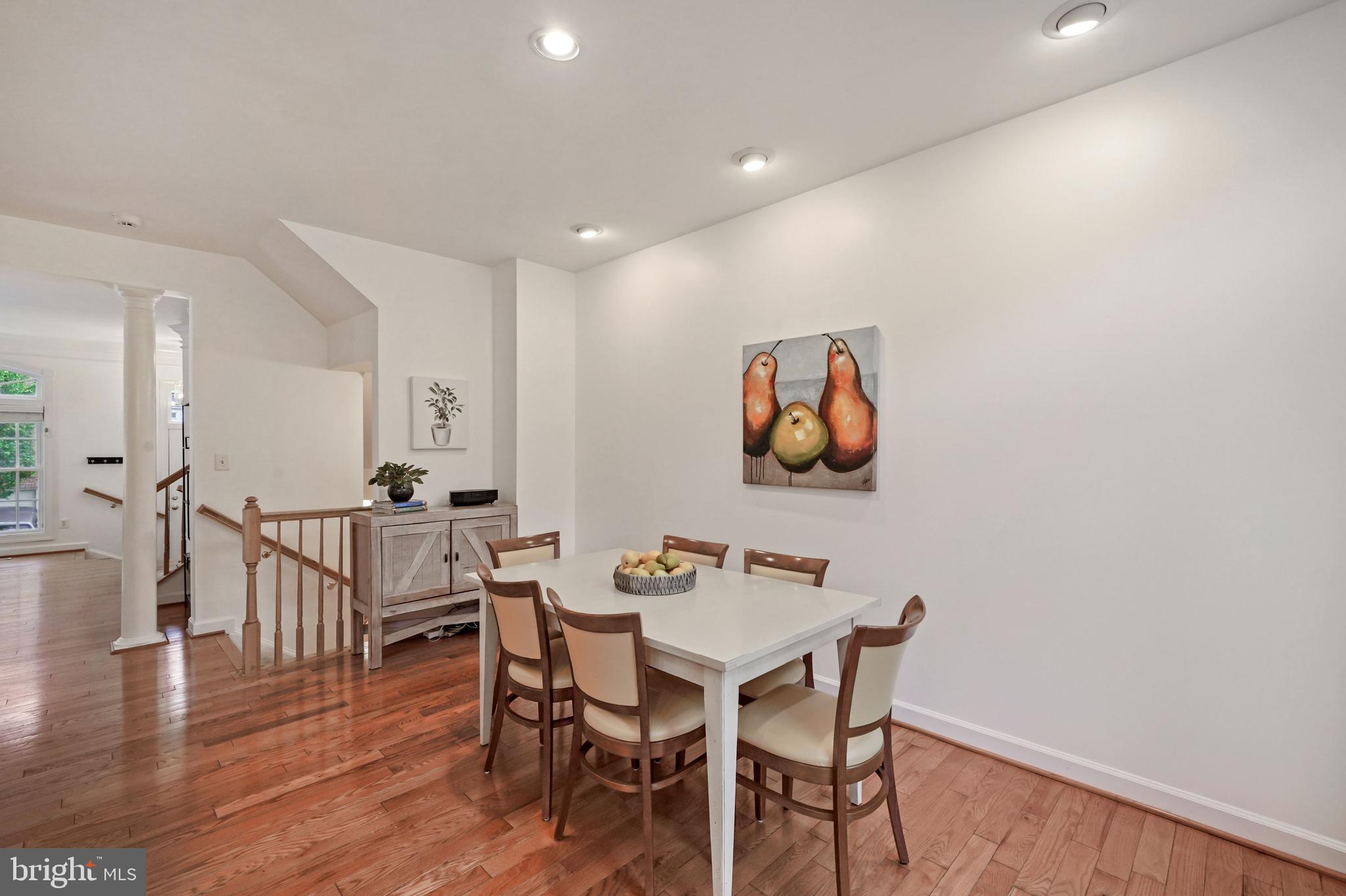 6660 Debra Lu Way Springfield, VA 22150 - Photo 17 of 37 Gracious dining room - entertain 2-20 friends