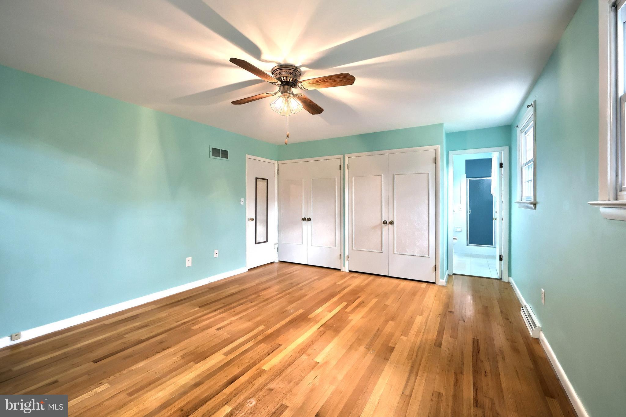 1150 Kalreda Road York, PA 17406 - Photo 21 of 49 Primary bedroom