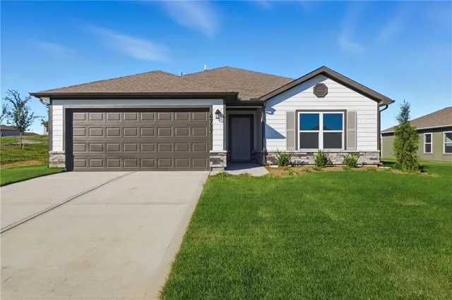 $345,040 | 20248 West 194th Terrace, Spring Hill, KS 66083