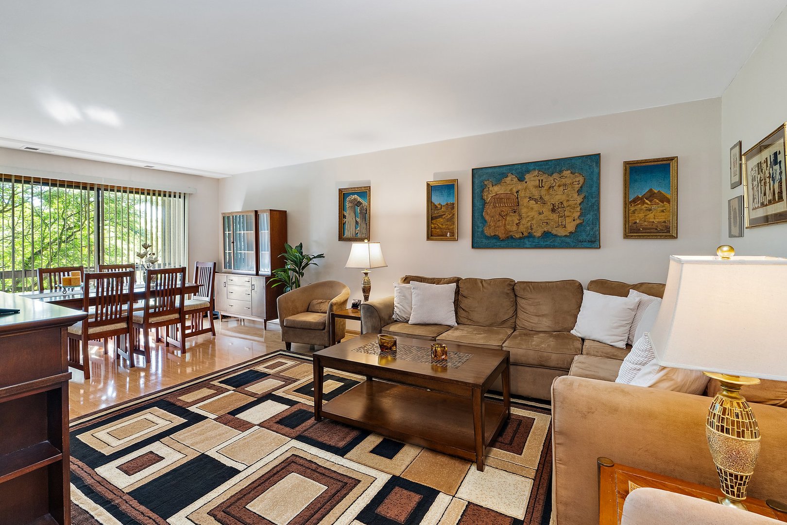 440 Raintree Court, Unit 3L Glen Ellyn, IL 60137 - Photo 2 of 23 Gallery Image 2
