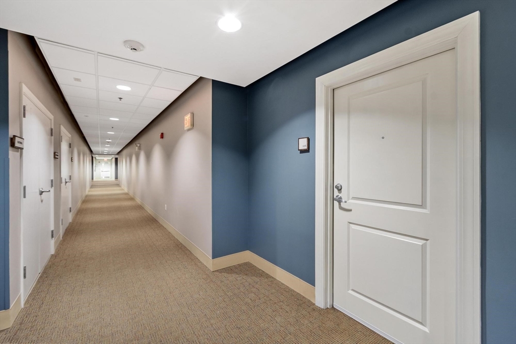 35 Riverwalk Way, Unit R106 Lowell, MA 01854 - Photo 5 of 41