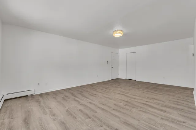 $174,900 | 4113 Telegraph Road, Unit A214, Bloomfield Hills, MI 48302