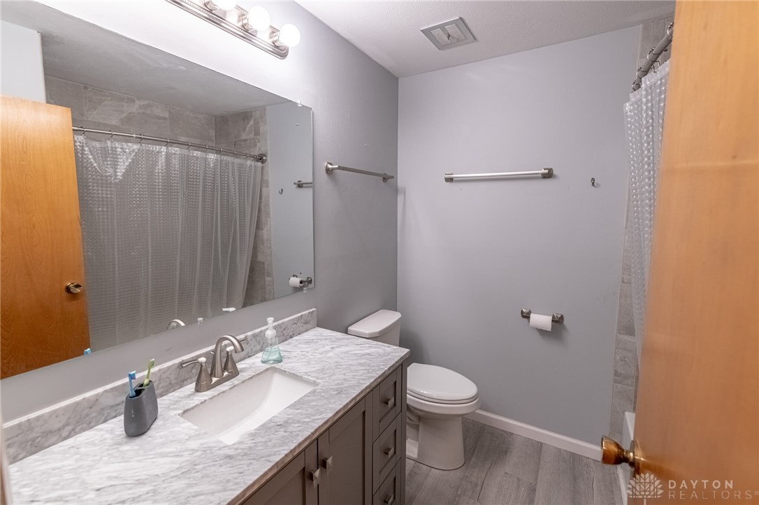 5603 Oak Valley Road Dayton, OH 45440 - Photo 12 of 22 New bathroom