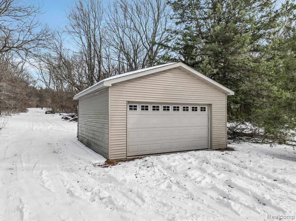 6660 Ridgewood Road Clarkston, MI 48346 - Photo 44 of 53 Gallery Image 44