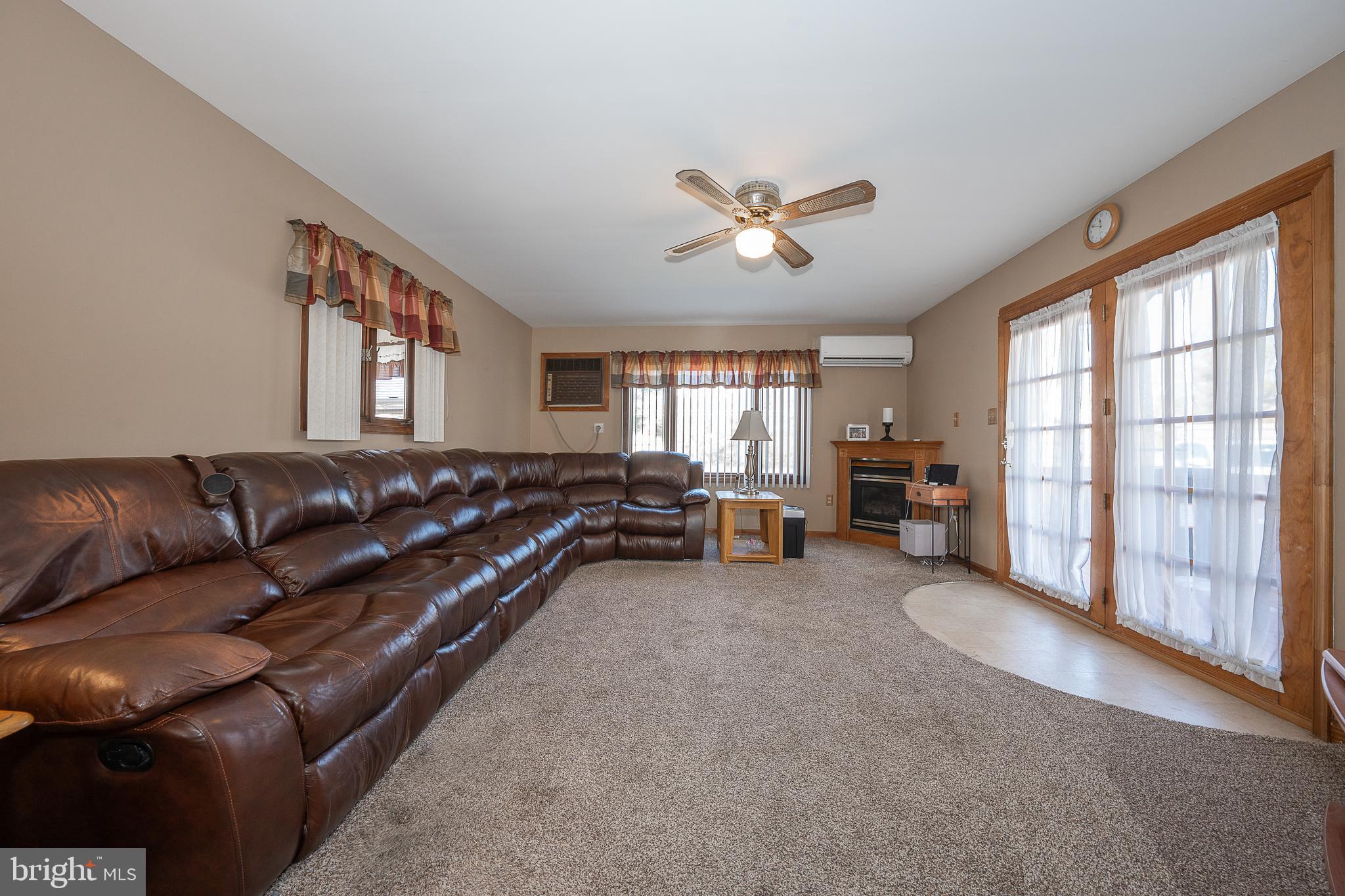 312 Powell Road Springfield, PA 19064 - Photo 14 of 37 Family Room