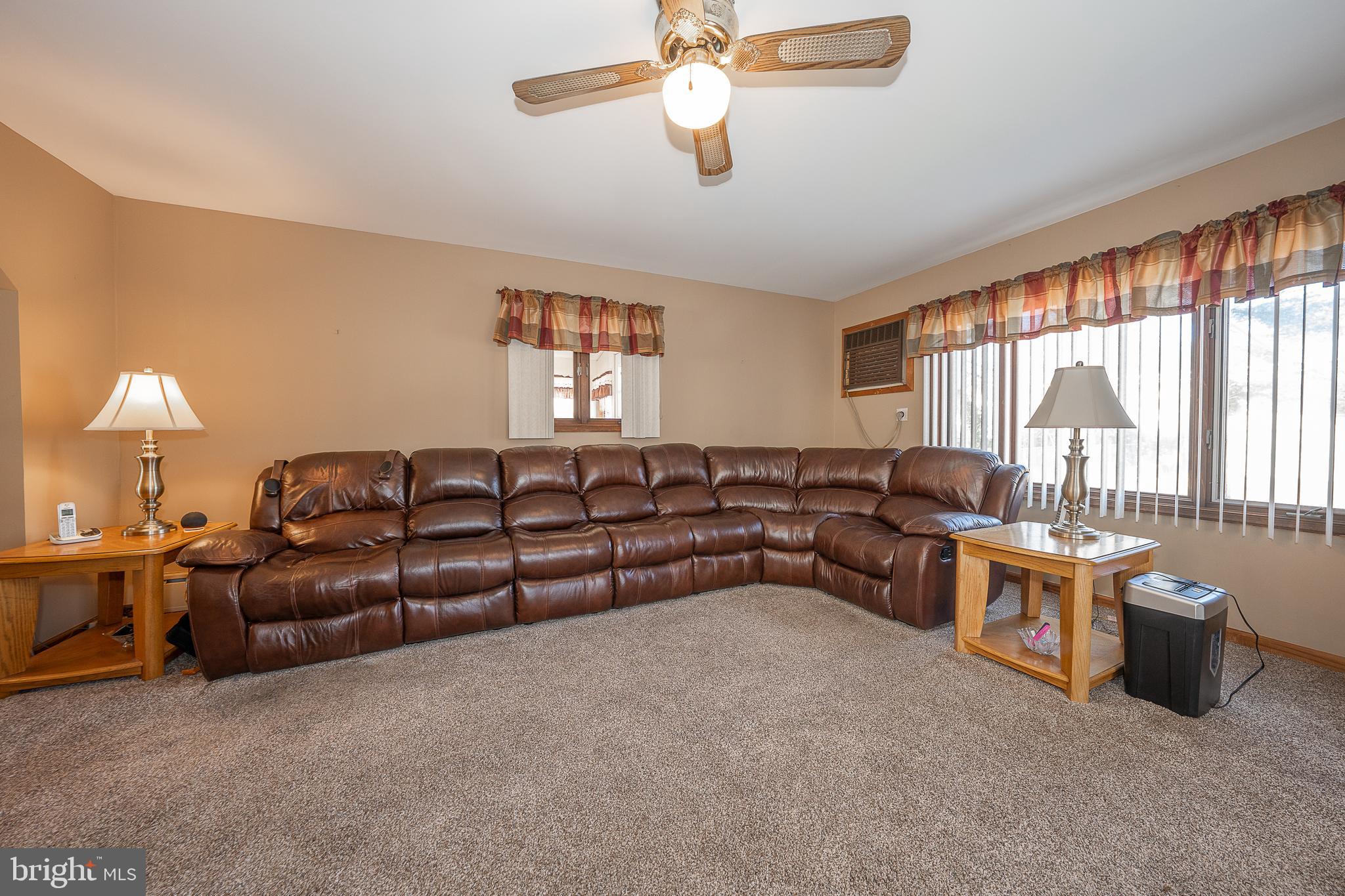 312 Powell Road Springfield, PA 19064 - Photo 15 of 37 Family Room
