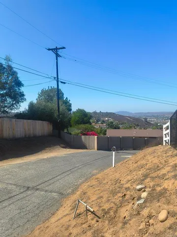a swimming pool with mountain view