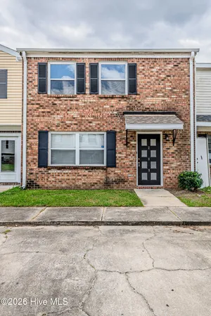 $176,900 | 209 Myrtlewood Circle, Jacksonville, NC 28546