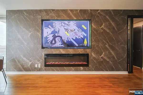 $785,000 | 612 Hudson Park, Unit 612, Edgewater, NJ 07020