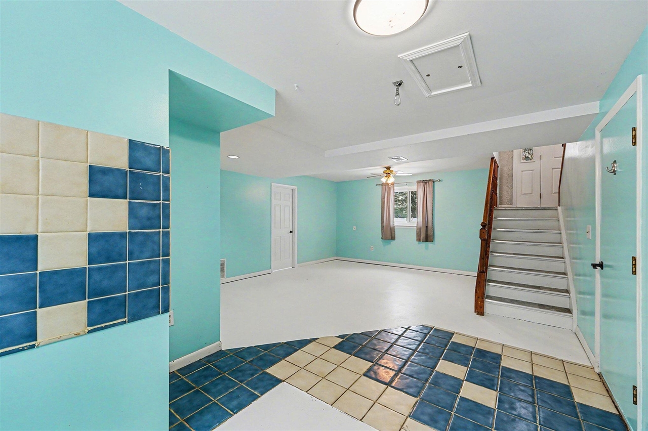 24213 Broadview Street Farmington Hills, MI 48336 - Photo 28 of 39