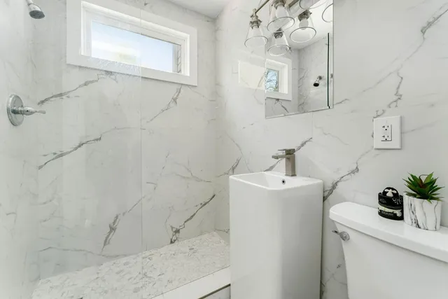 $3,350 | 1422 Benjamin Street, Nashville, TN 37206