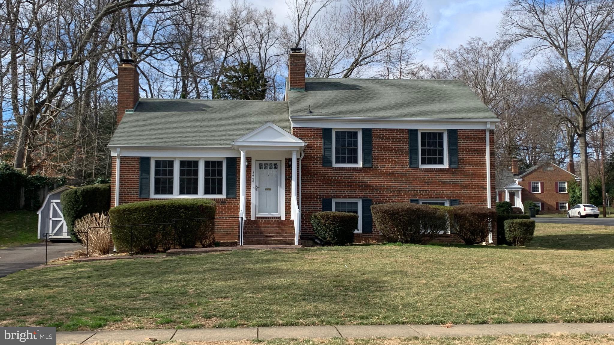 5400 Atlee Place Springfield, VA 22151 - Photo 4 of 60 Architectural Shingles