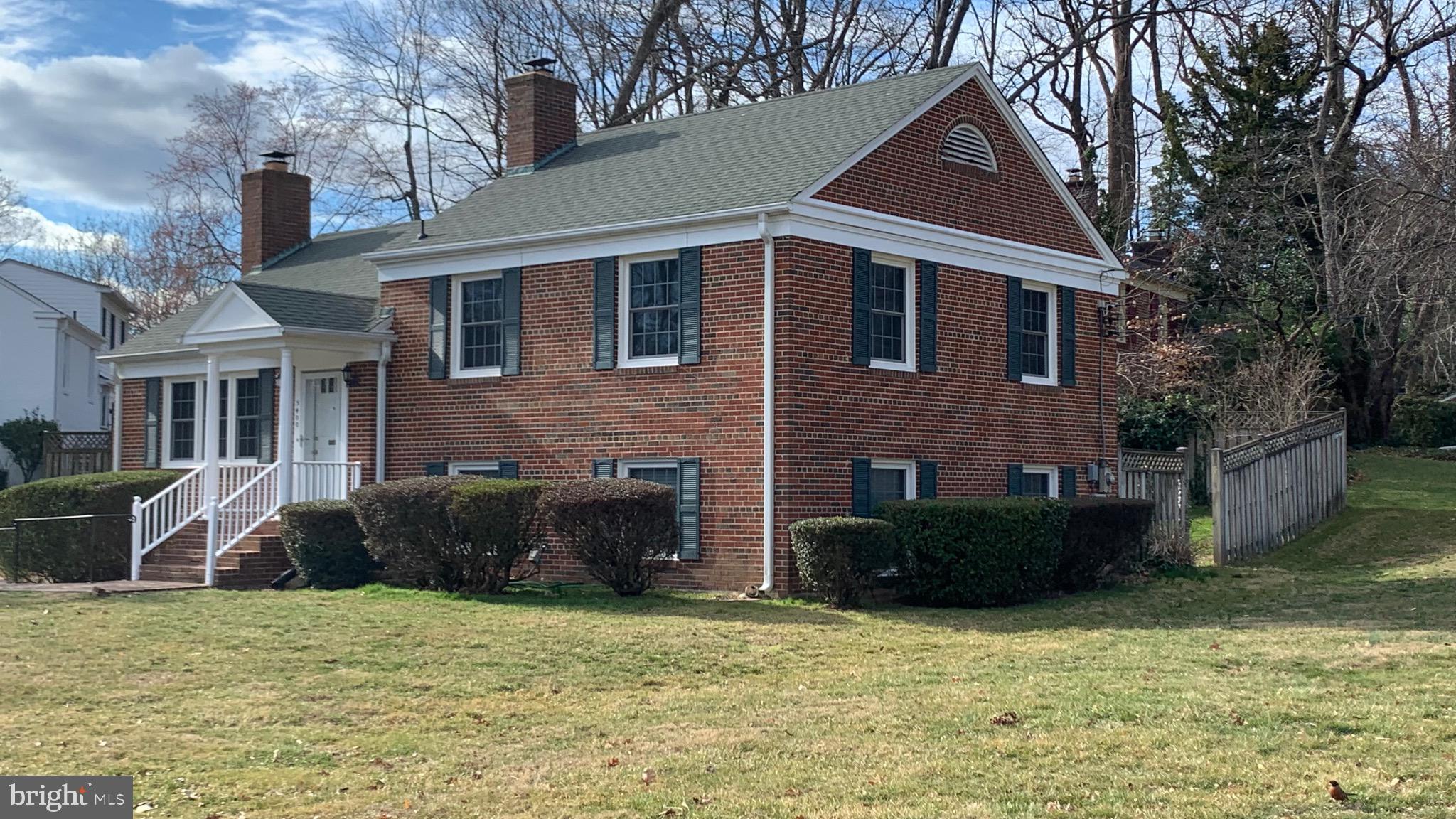 5400 Atlee Place Springfield, VA 22151 - Photo 6 of 60 Classic styling - very well maintained exterior