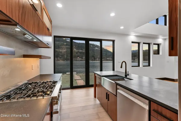 $2,680,000 | 1808 Garfield Bay Road, Sagle, ID 83860