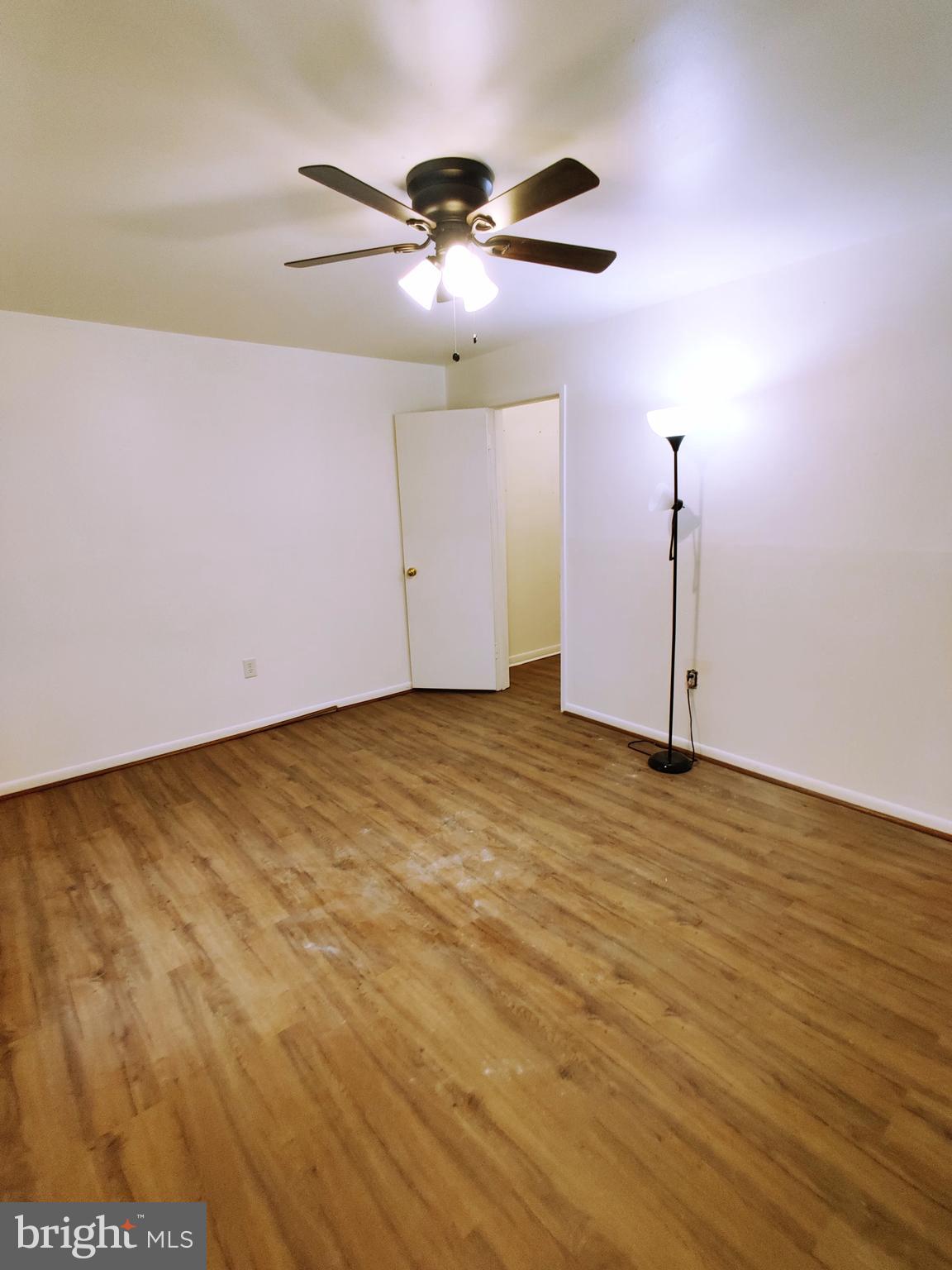 9627 White Acre Road Columbia, MD 21045 - Photo 3 of 18