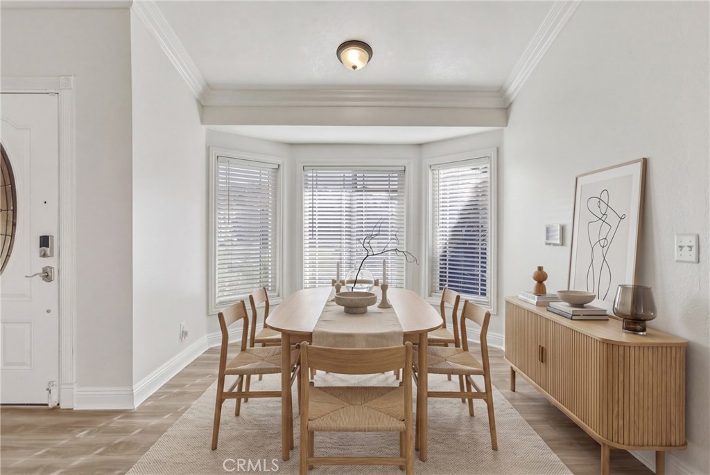 3159 Wickham Drive Riverside, CA 92503 - Photo 2 of 23 Virtually staged dining room
