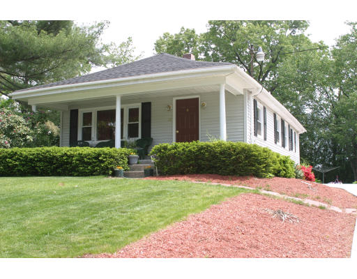 131 Wollaston Street Springfield, MA 01119 - Photo 1 of 4 Gallery Image 1