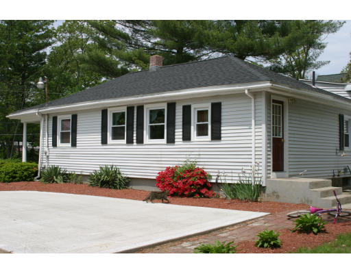 131 Wollaston Street Springfield, MA 01119 - Photo 3 of 4 Gallery Image 3